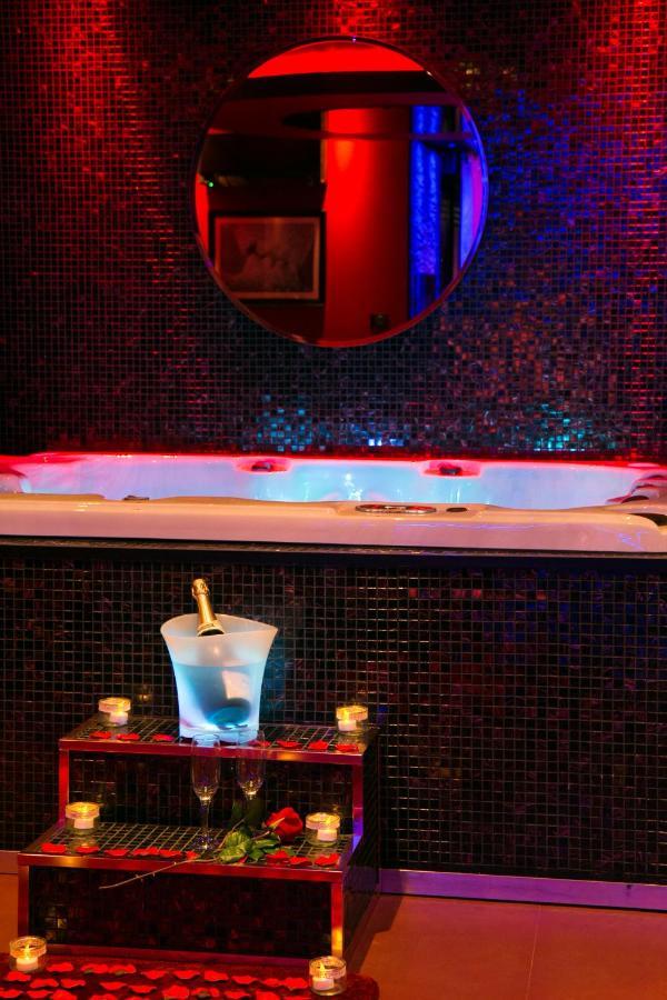 L'Insolite Spa Privatif "Suite Luxueuse-Jacuzzi Toulouse Exterior foto