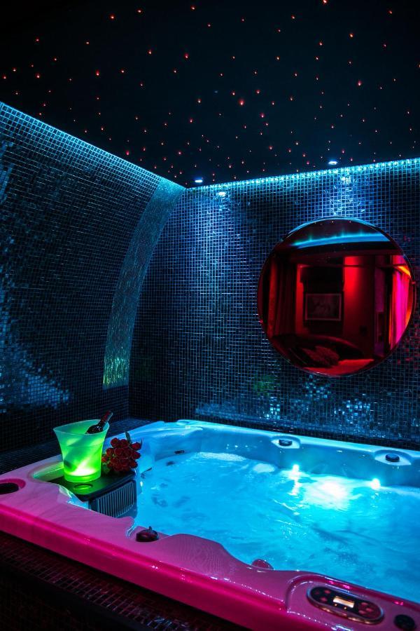 L'Insolite Spa Privatif "Suite Luxueuse-Jacuzzi Toulouse Exterior foto
